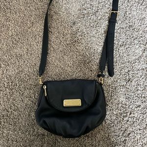 black medium sized Marc jacobs crossbody purse